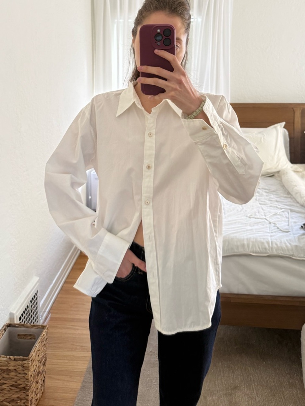 Wilfred Aritzia Classic White Button-Up Shirt